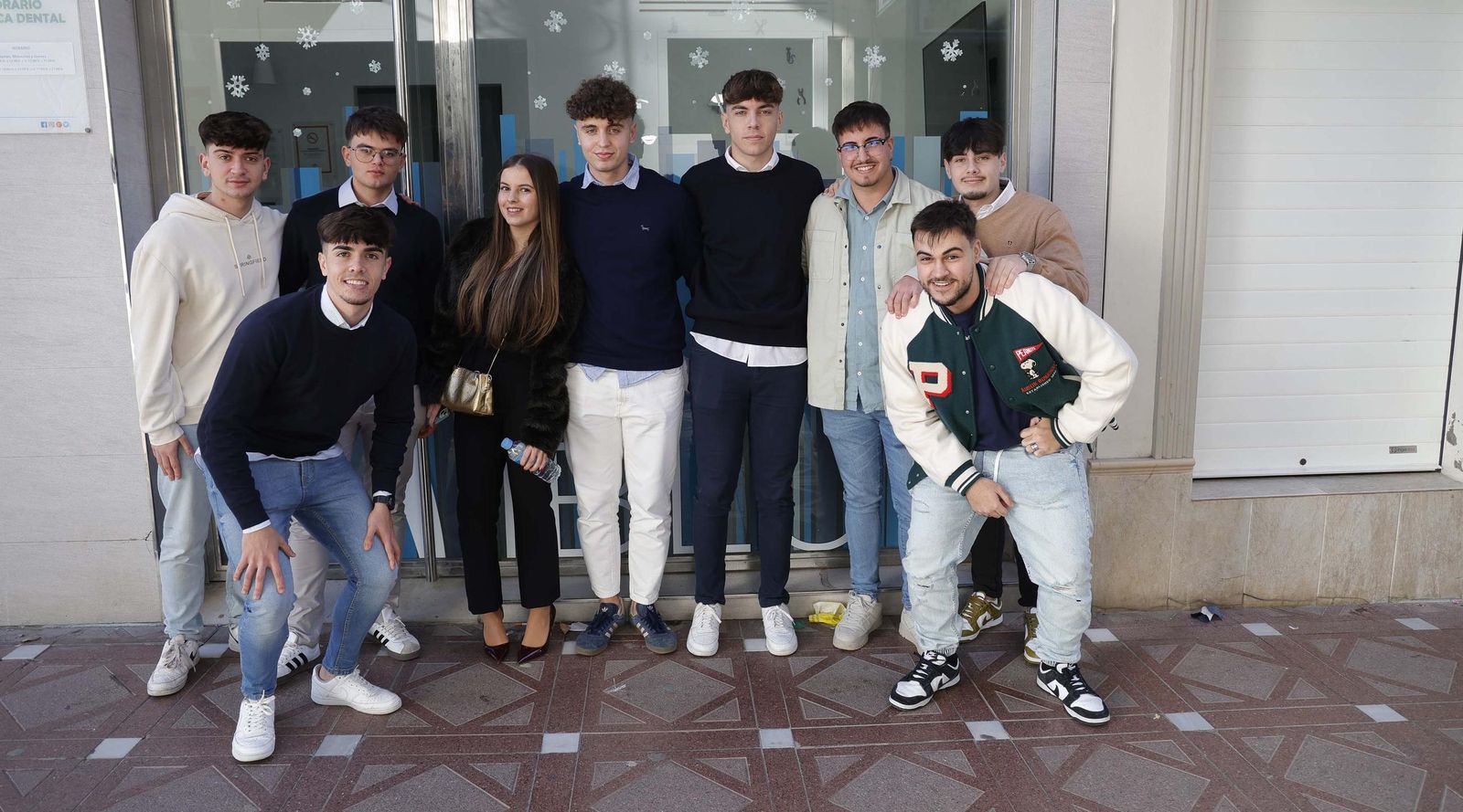 Búscate en las fotos de la celebración del 24 de diciembre en La Línea