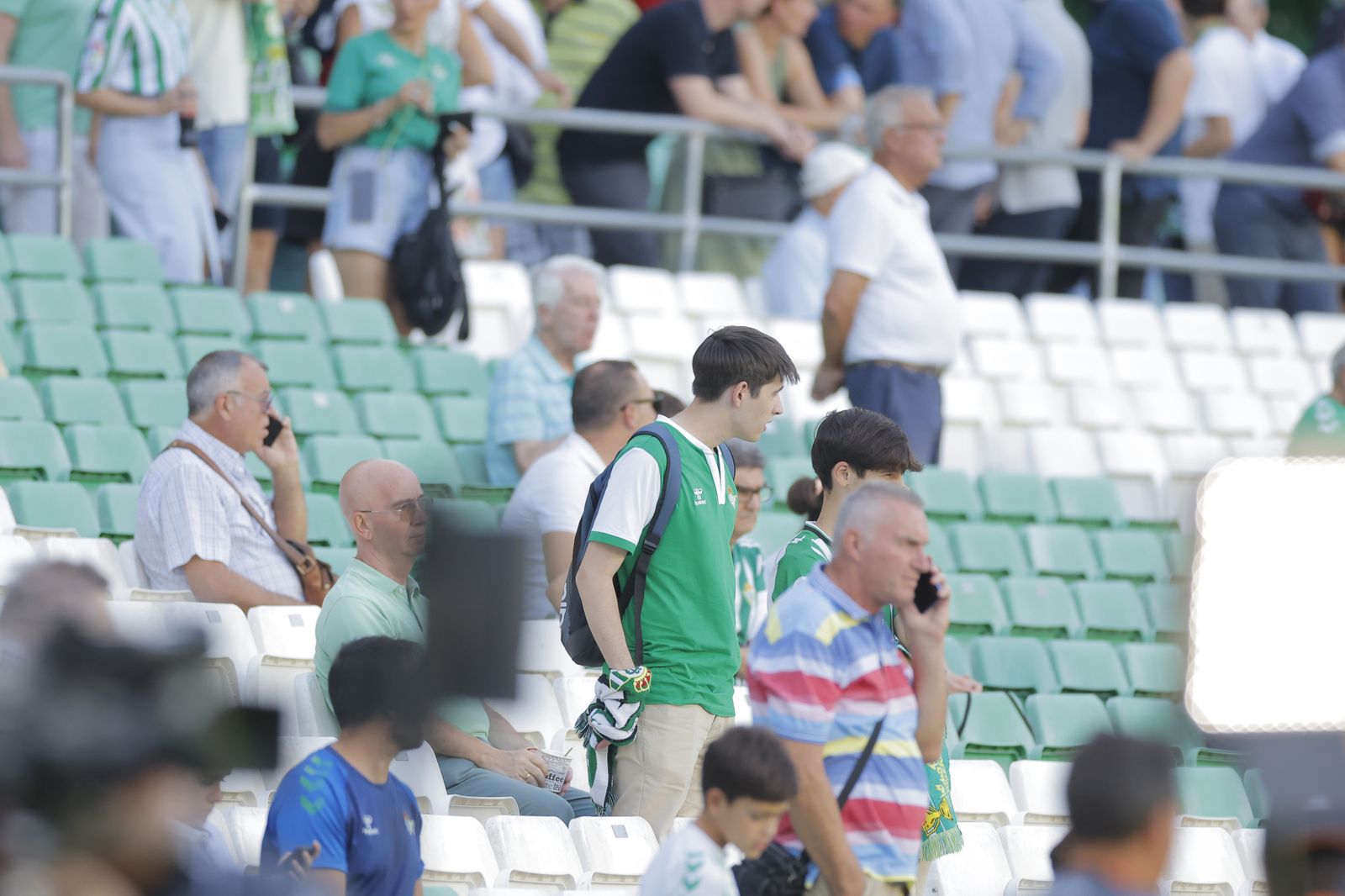 Búscate en la fotos del Betis-Sparta
