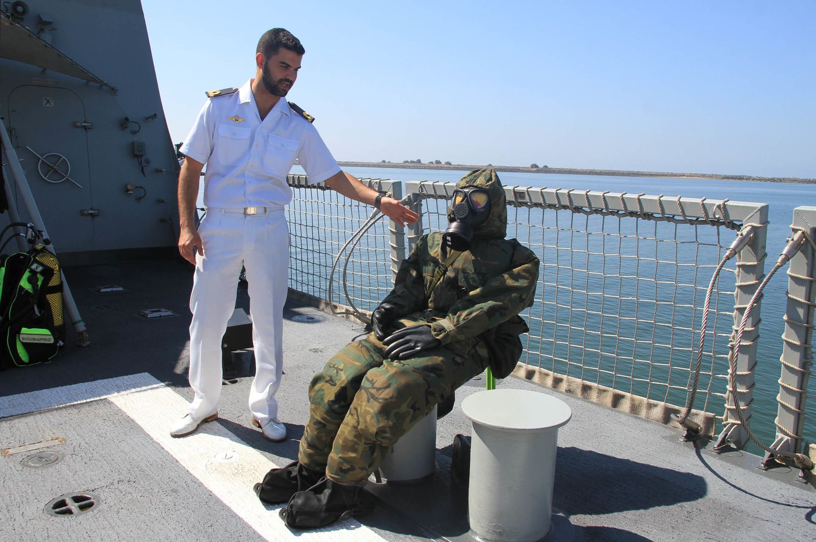 Imágenes de la Fragata Cristóbal Colón F-105