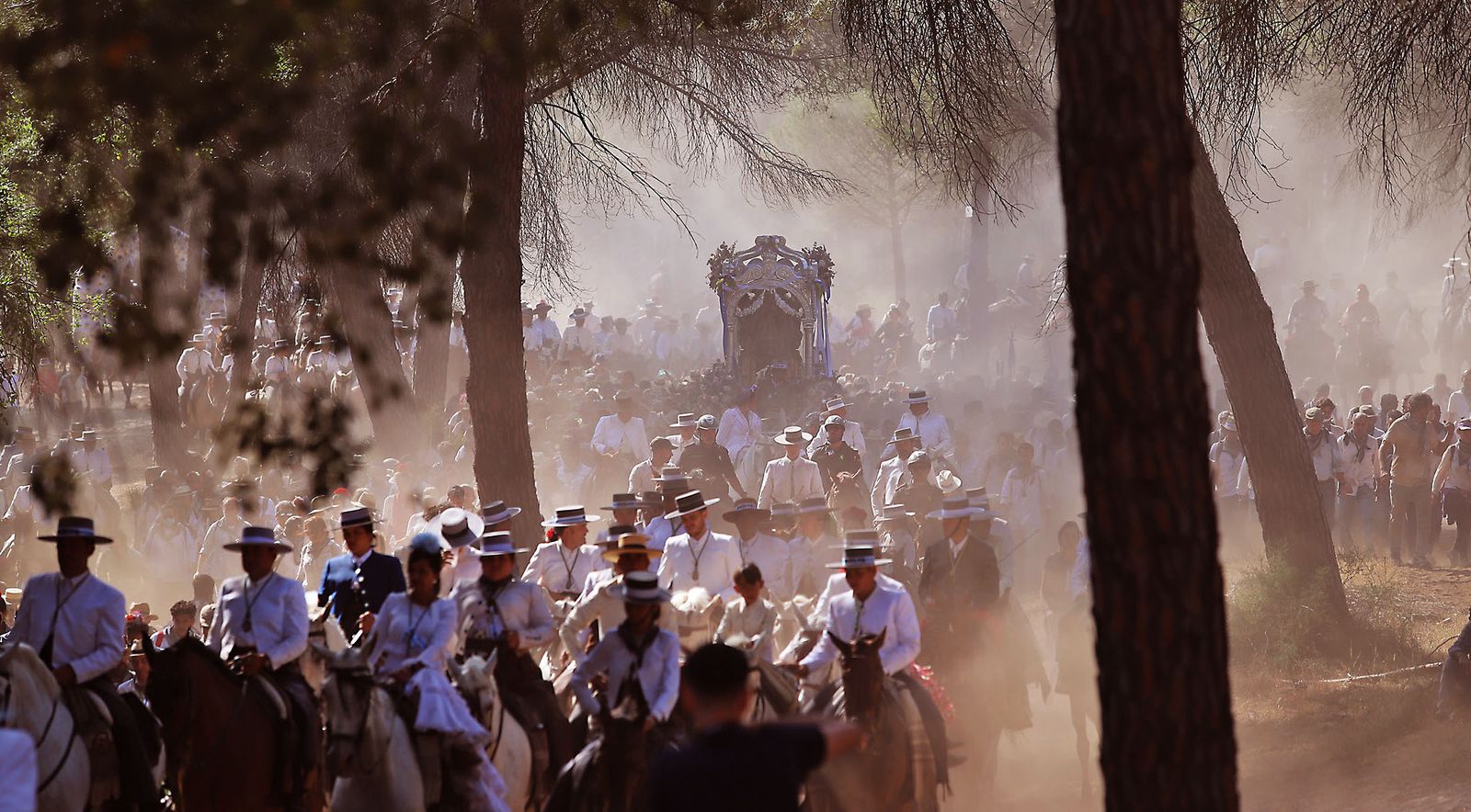 El Rocío 2023: Imágenes del Camino de la Hermandad del Rocío de Huelva