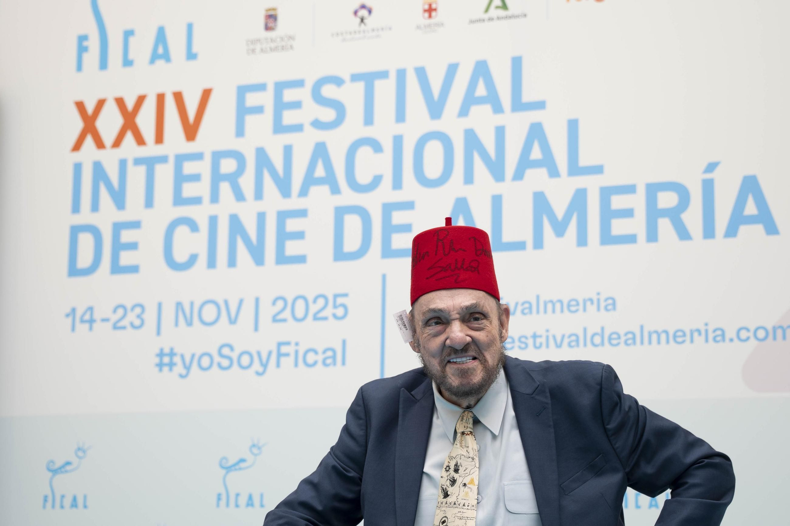 La estrella a JOHN RHYS-DAVIES luce en el paseo de la fama de Almería