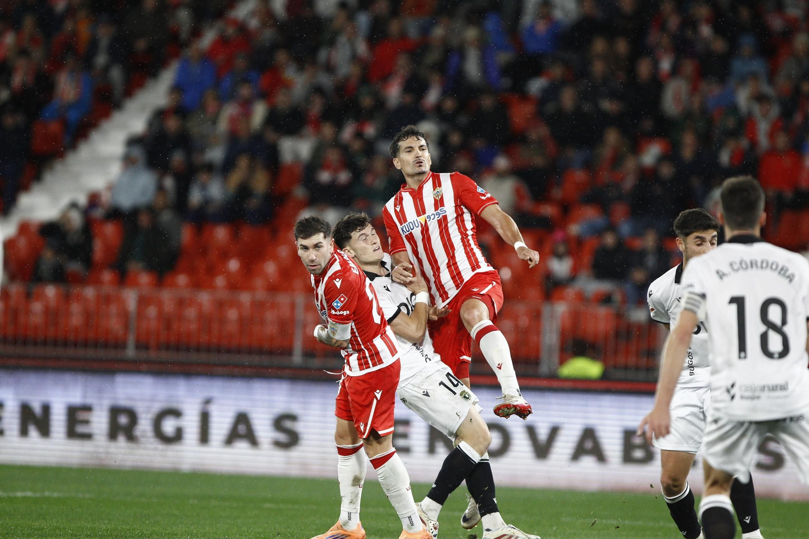 Las fotos del partido de fútbol U.D. Almería-Real Burgos