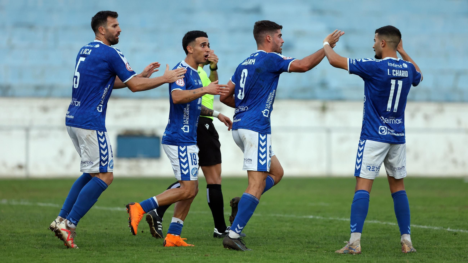 Imágenes del Xerez DFC contra la Deportiva Minerva en el Pedro Garrido de Jerez