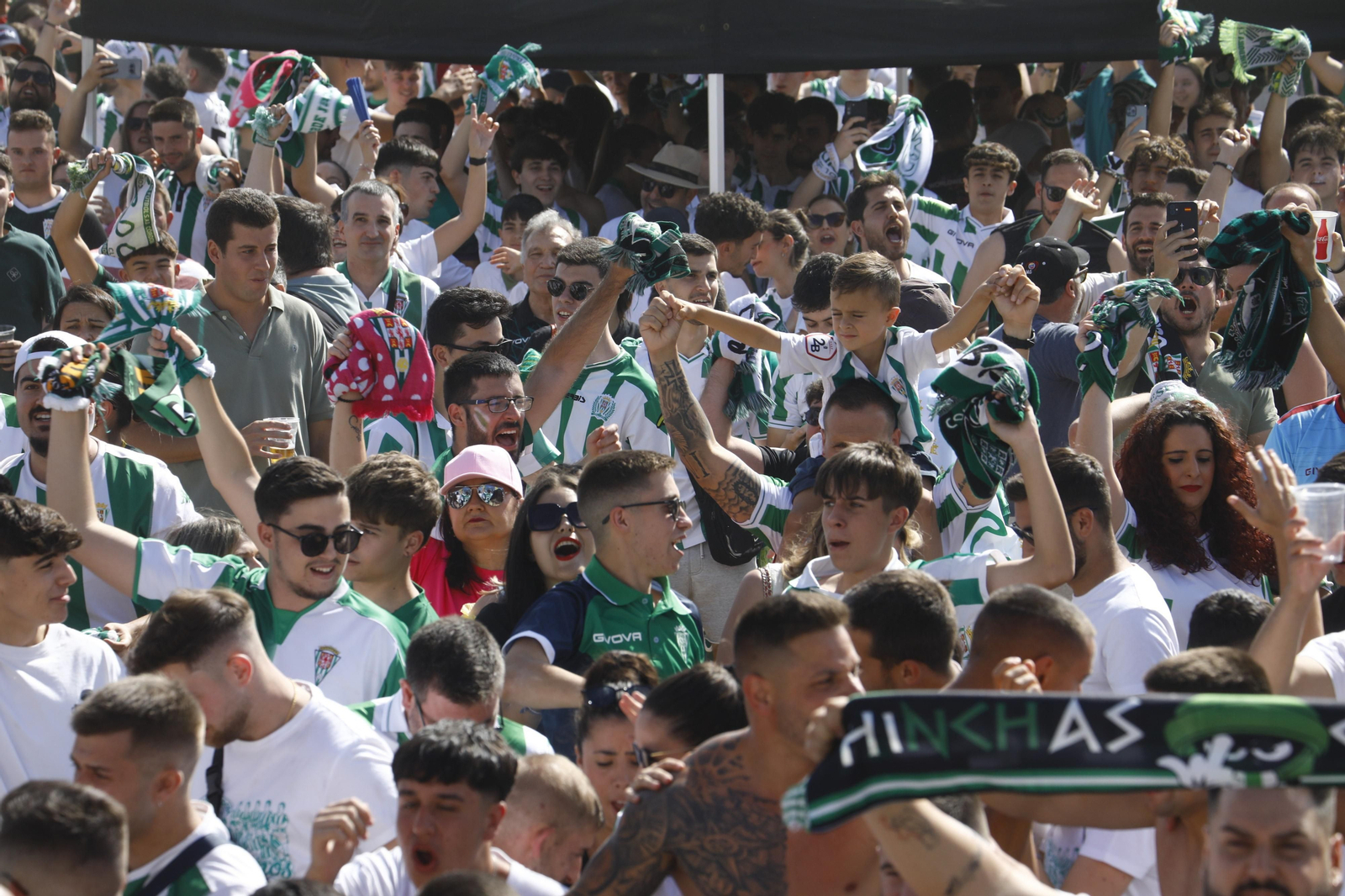 Las mejores fotos de la 'Fan Zone' del Córdoba CF antes del partido ante la Ponferradina