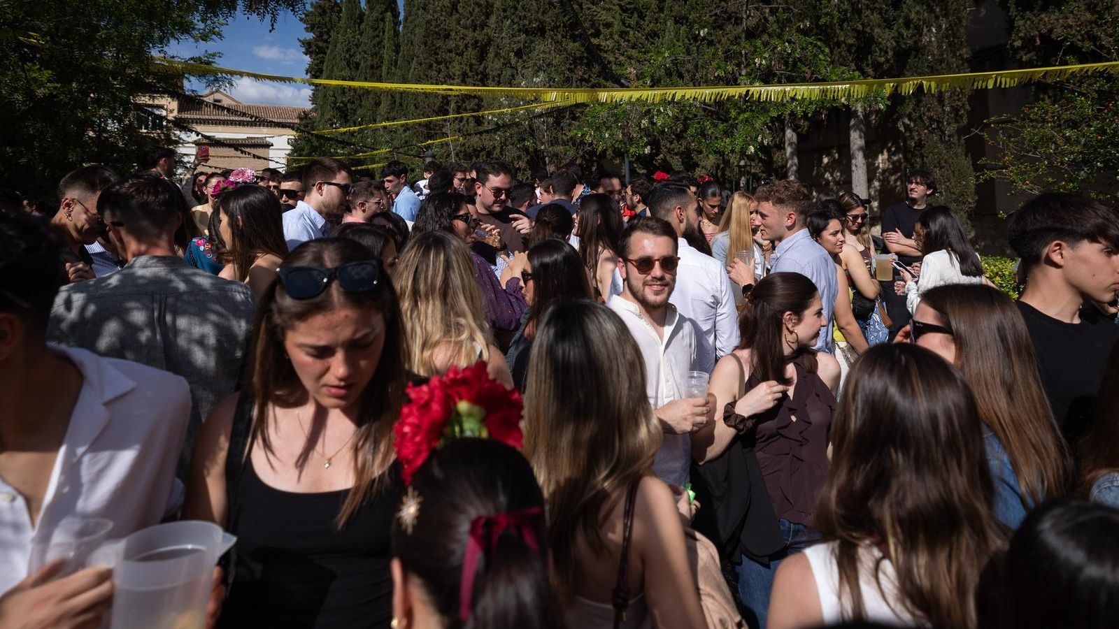 Encuéntrate en la mejores fotos del Día de la Cruz de Granada