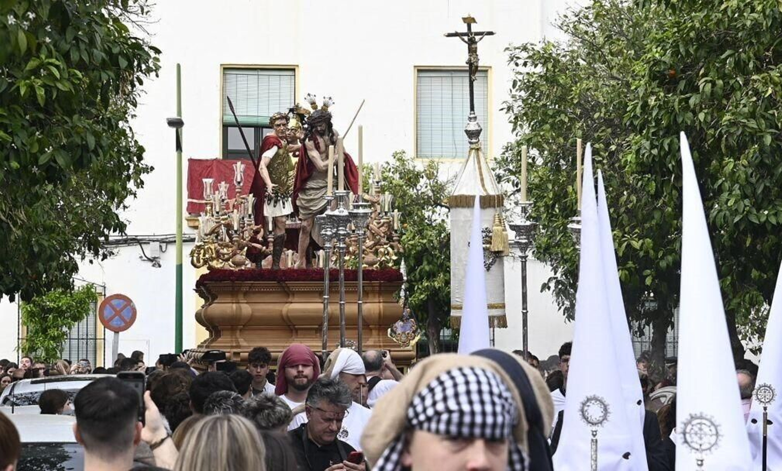 La procesión de la Presentación al Pueblo de Córdoba, en imágenes