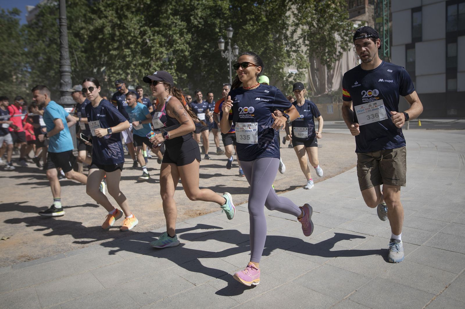 Encuéntrate en las imágenes de la carrera de la Policía Nacional 'Ruta 091'