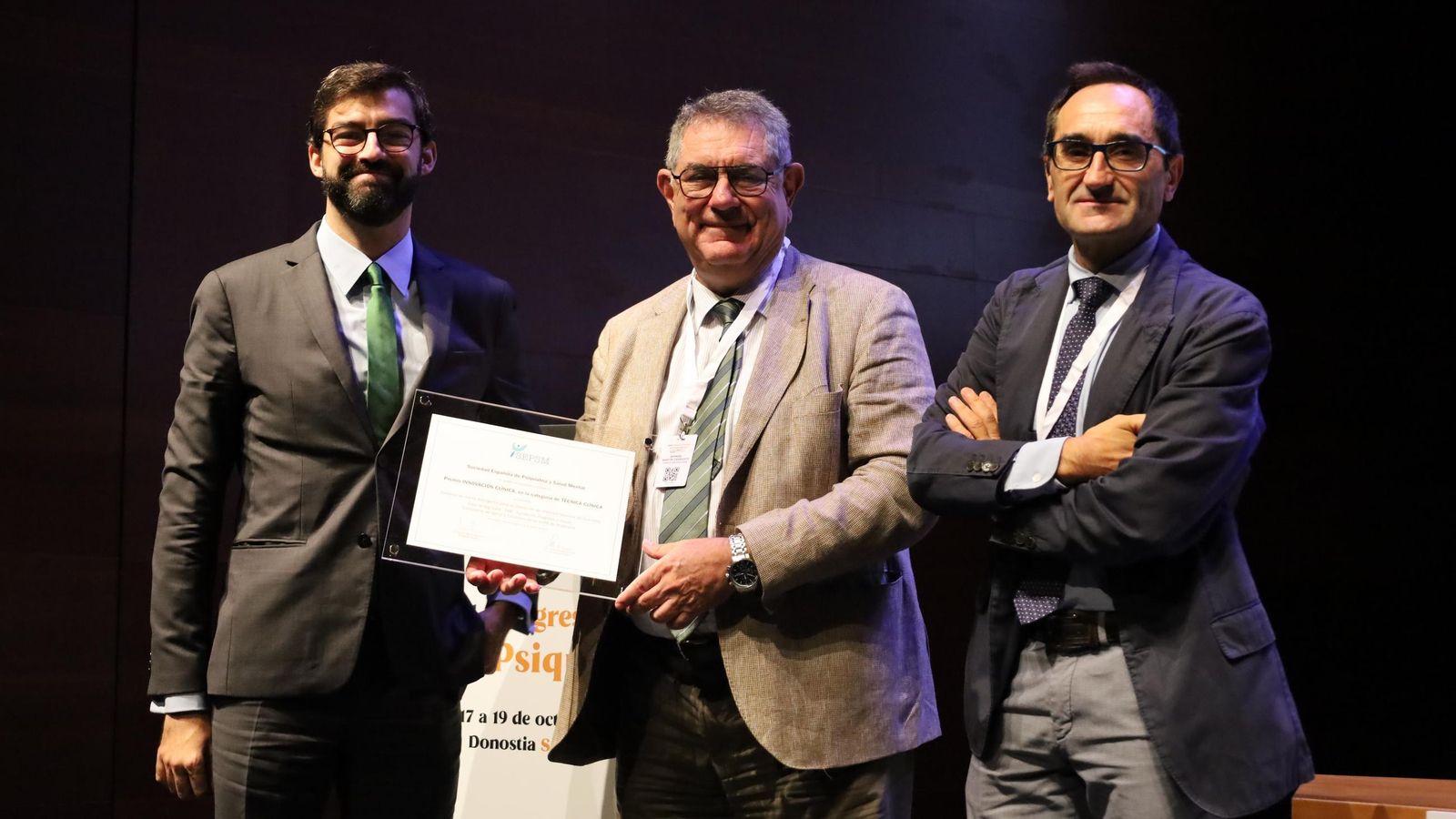 Imagen de la entrega en San Sebastián del premio al proyecto andaluz 'Sistema de Alerta Inteligente para la Detección de Intentos Severos de Suicidios'