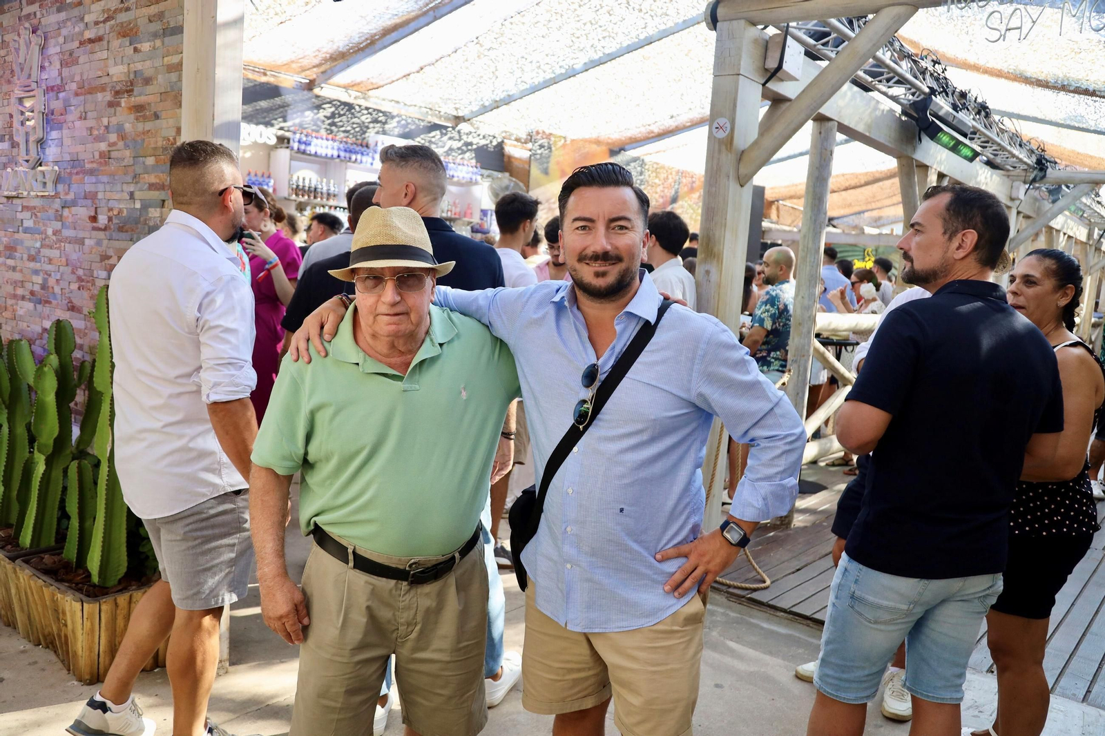 El ambiente en el Real de la Feria de Málaga este viernes, en imágenes