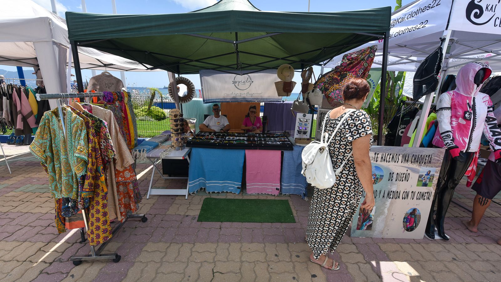 VII Outlet Surfero Solidario en la playa de Getares