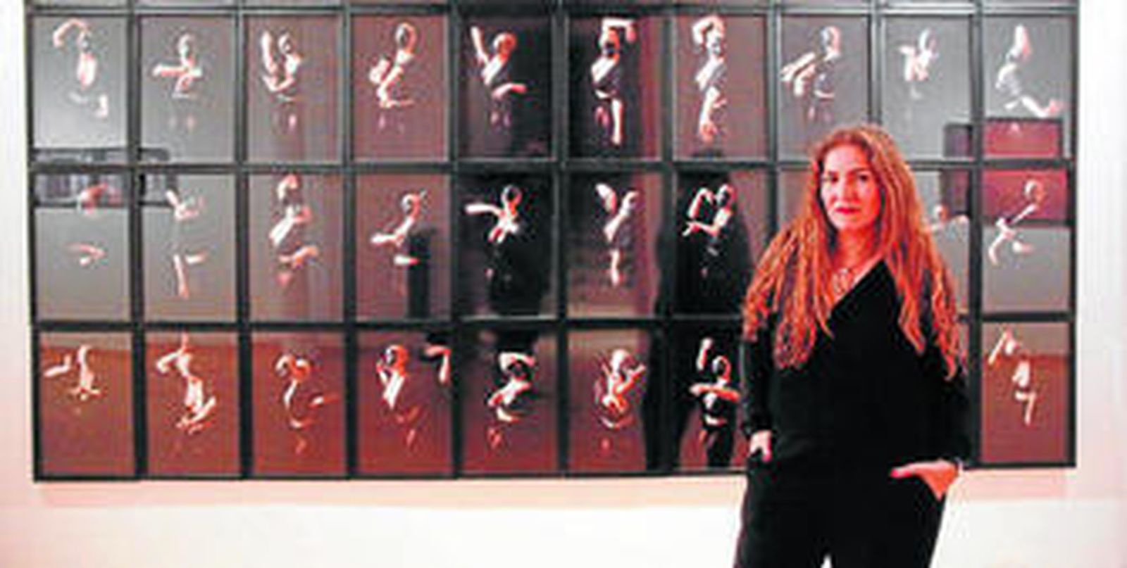 Noelia García Bandera, ayer, en la inauguración de su exposición en el Centro Cultural María Victoria Atencia.