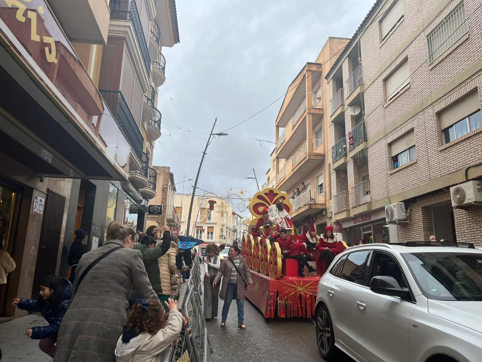 La mágica cabalgata de los Reyes Magos en Cuevas del Almanzora, en imágenes