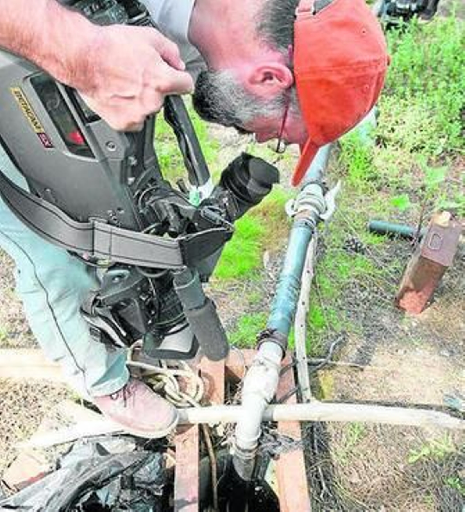 Uno de los pozos ilegales detectados por WWF en Doñana. Uno de los pozos ilegales detectados por WWF en Doñana.