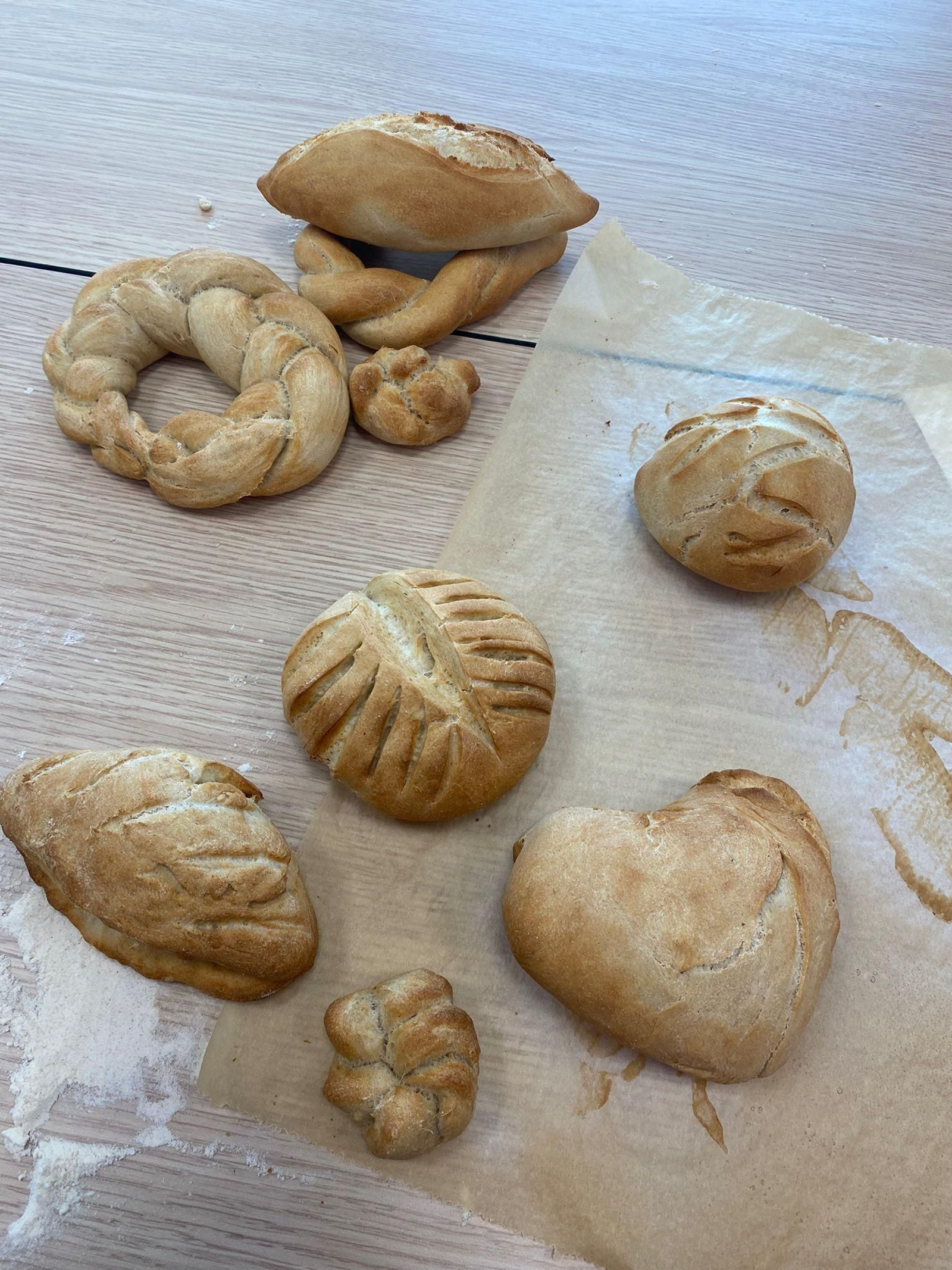 Vea cómo estudiantes de la UAL elaboran el 'Pan de Agua de Mar del Paraje Natural Cabo de Gata'