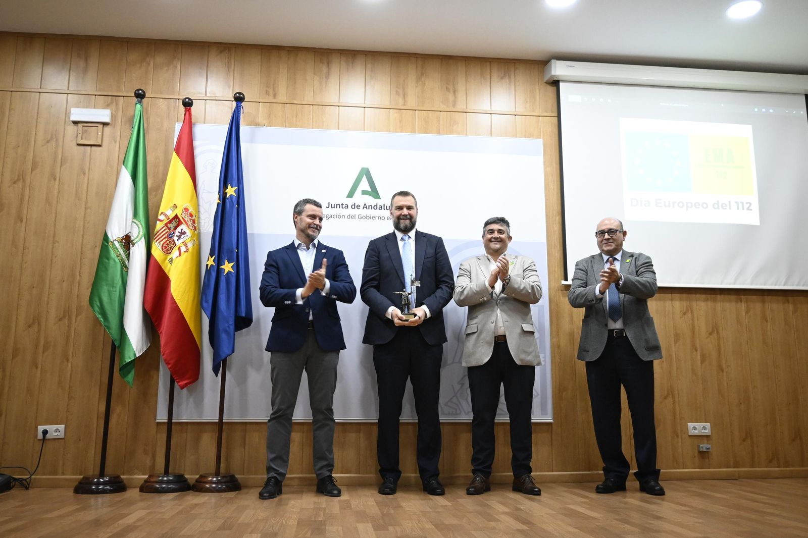 Imágenes del reconocimiento a las entidades que participaron en la emergencia de Cueva de la Mora