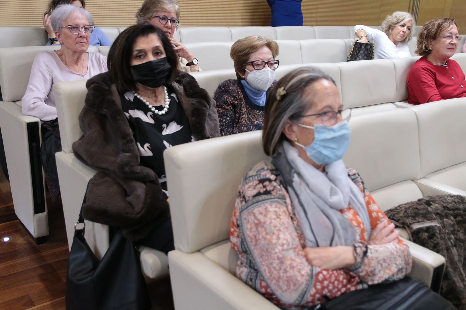 El Diario de los Libros, con Cristina Campos y su novela 'Historias de mujeres casadas'