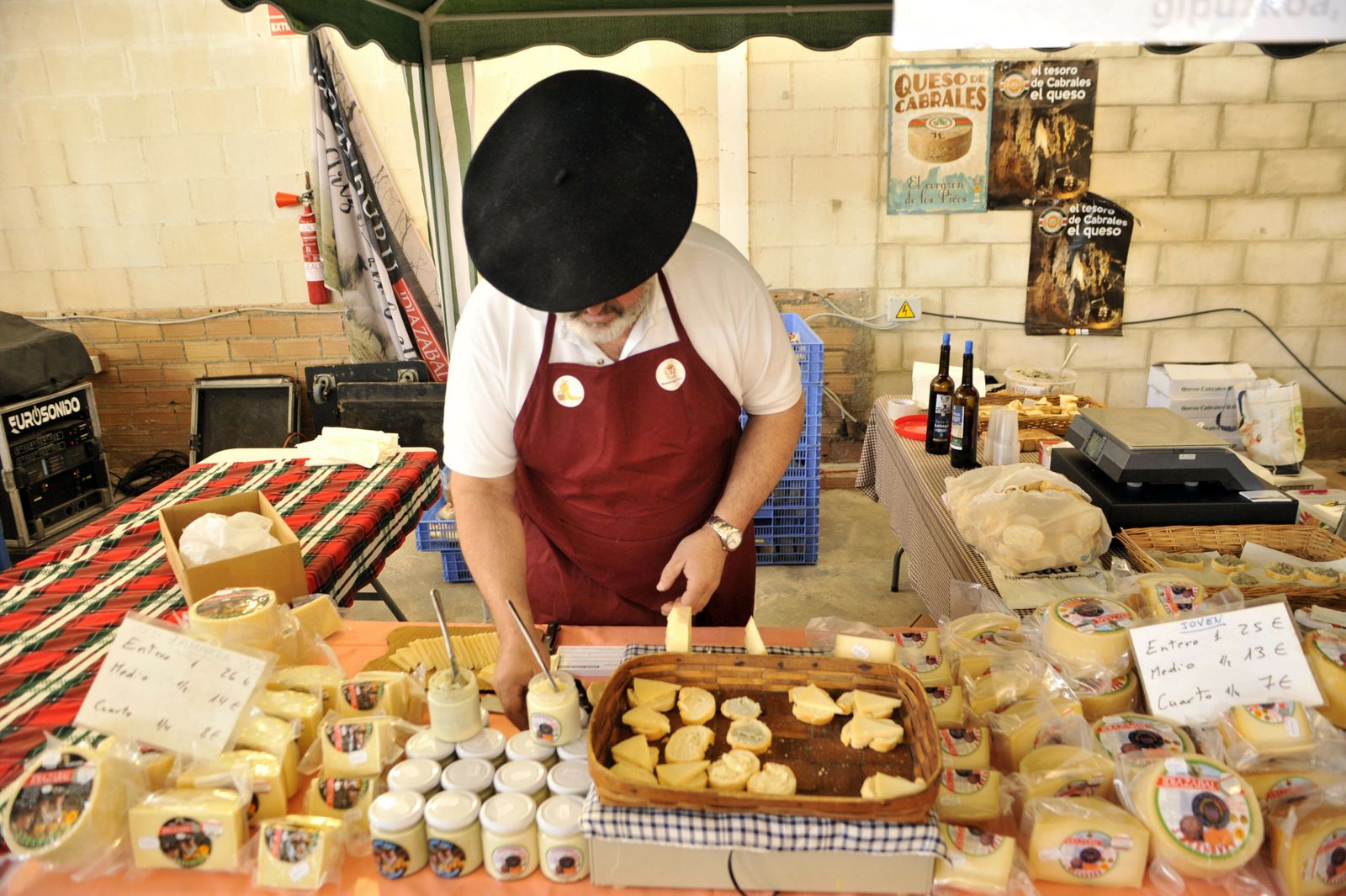 Inauguración de la Feria del Queso de Villaluenga