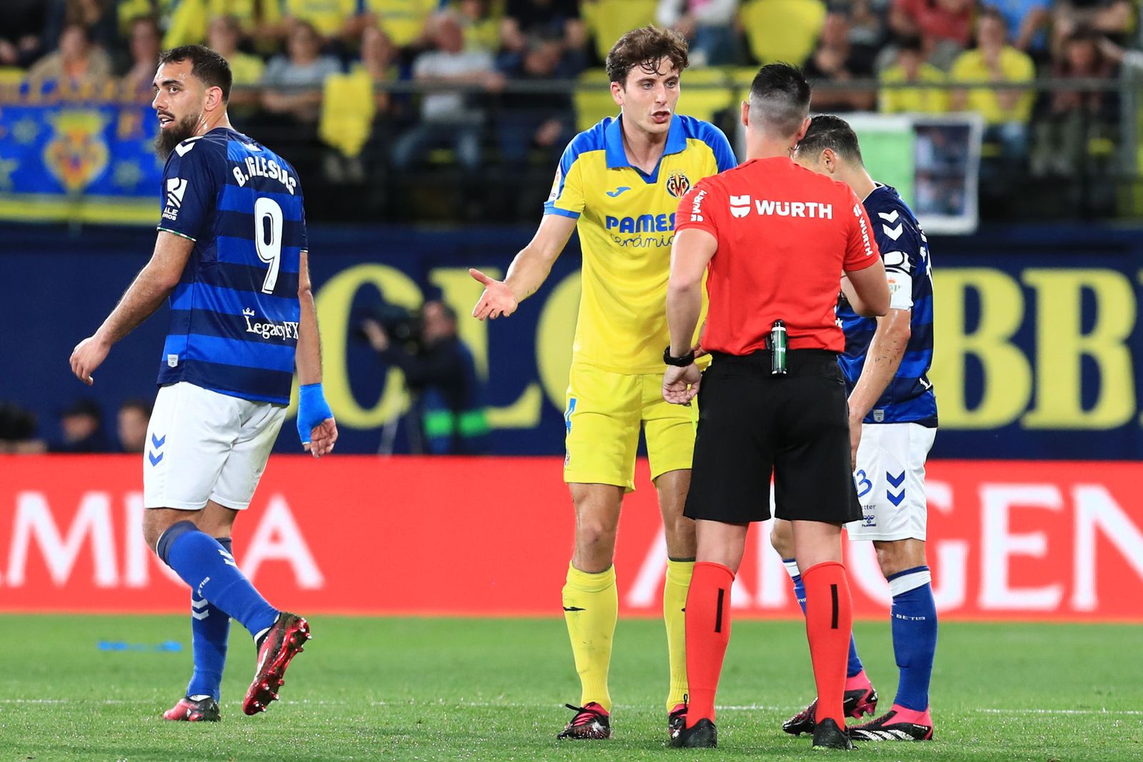 Borja Iglesias, en un lance del encuentro en La Cerámica.