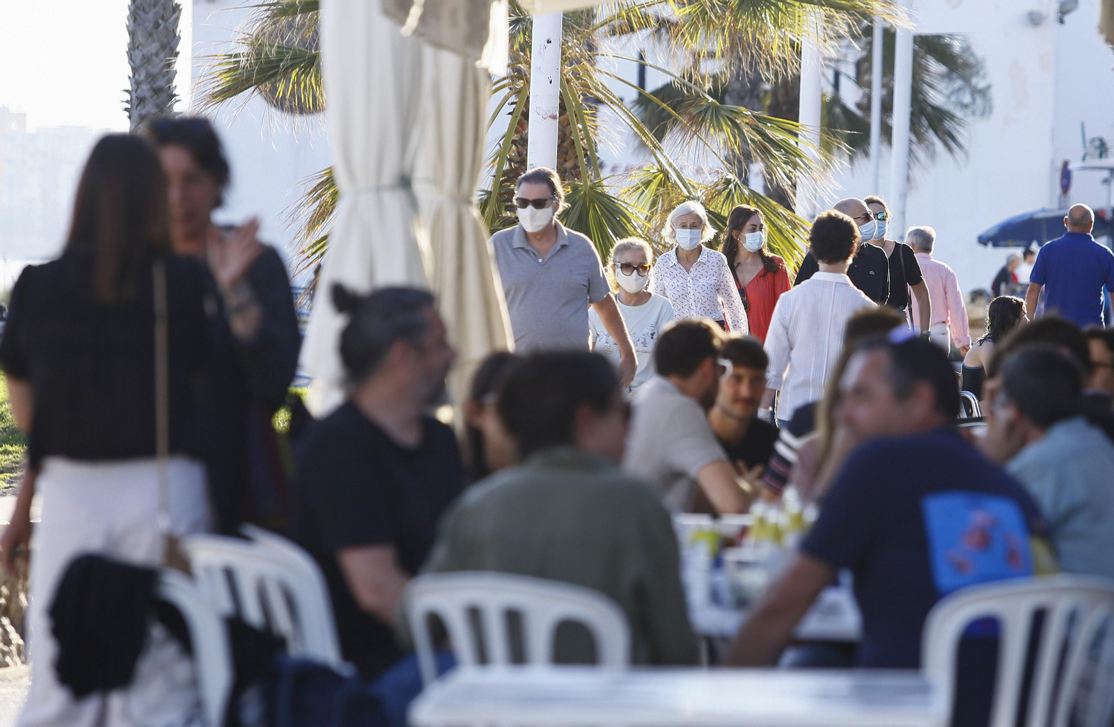 Pedregalejo por la tarde, en el primer día de la fase 1 de la desescalada en Málaga