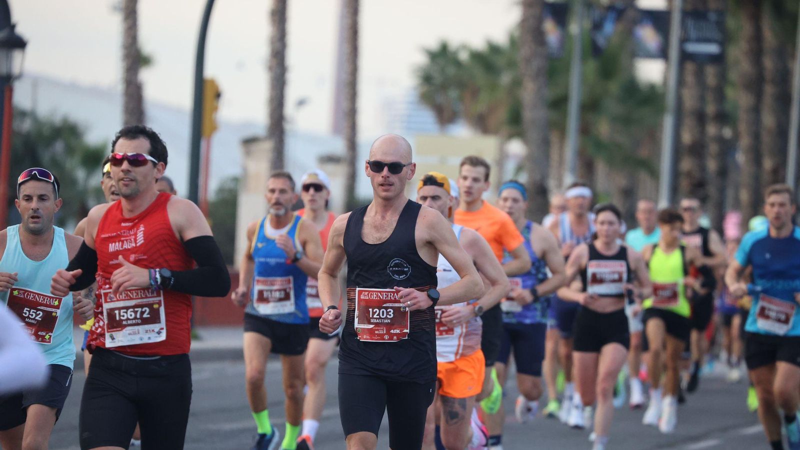 Las mejores fotos de la Maratón de Málaga 2024