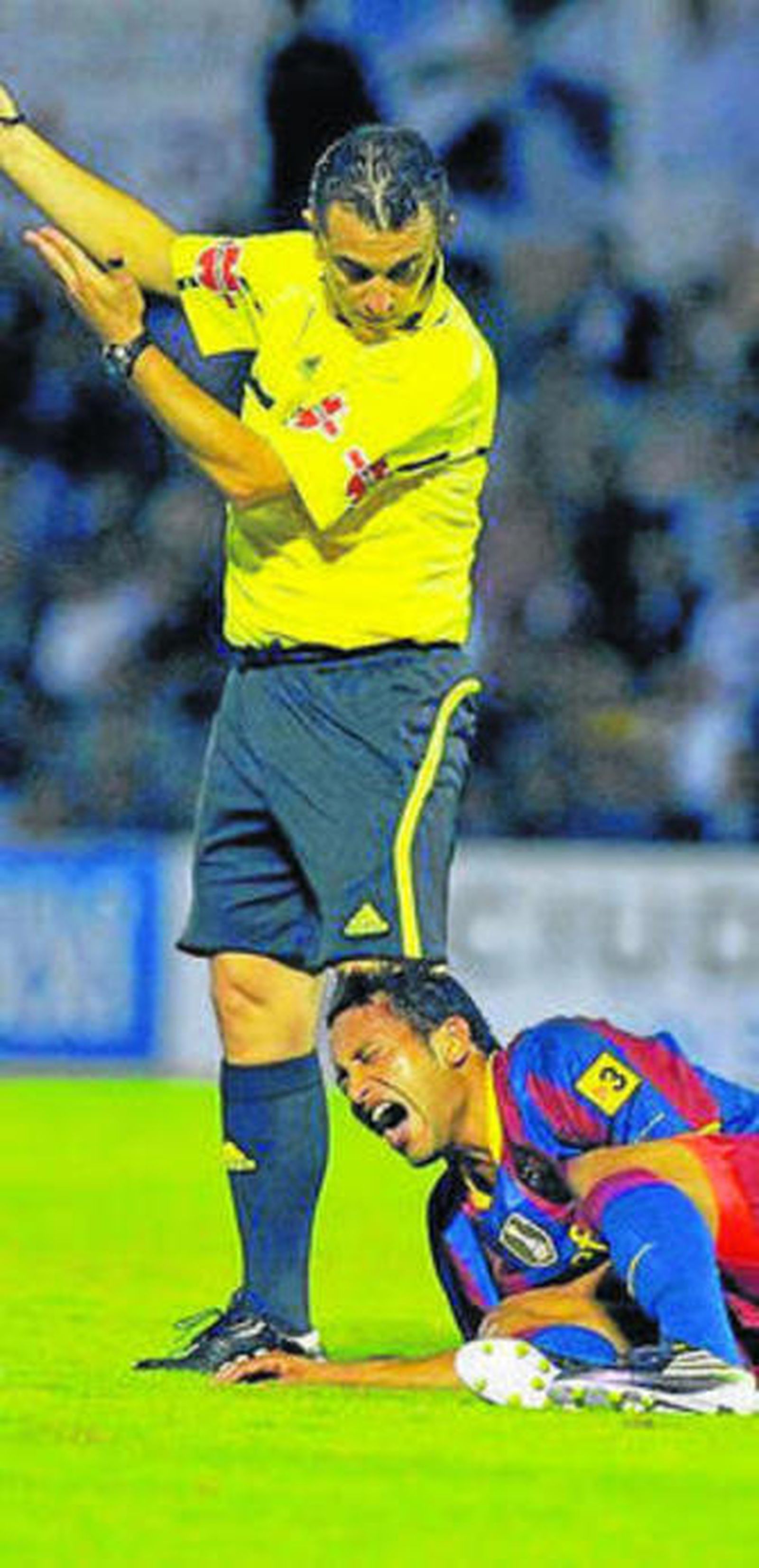 Jeffren, tras lesionarse.