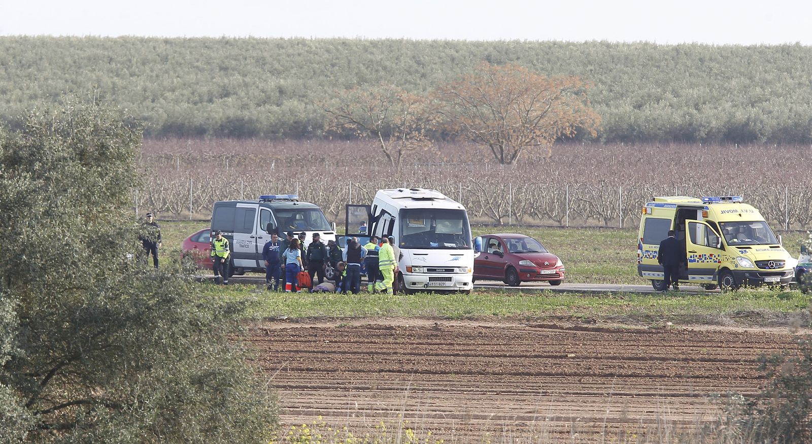 El accidente del autobús escolar, en imágenes