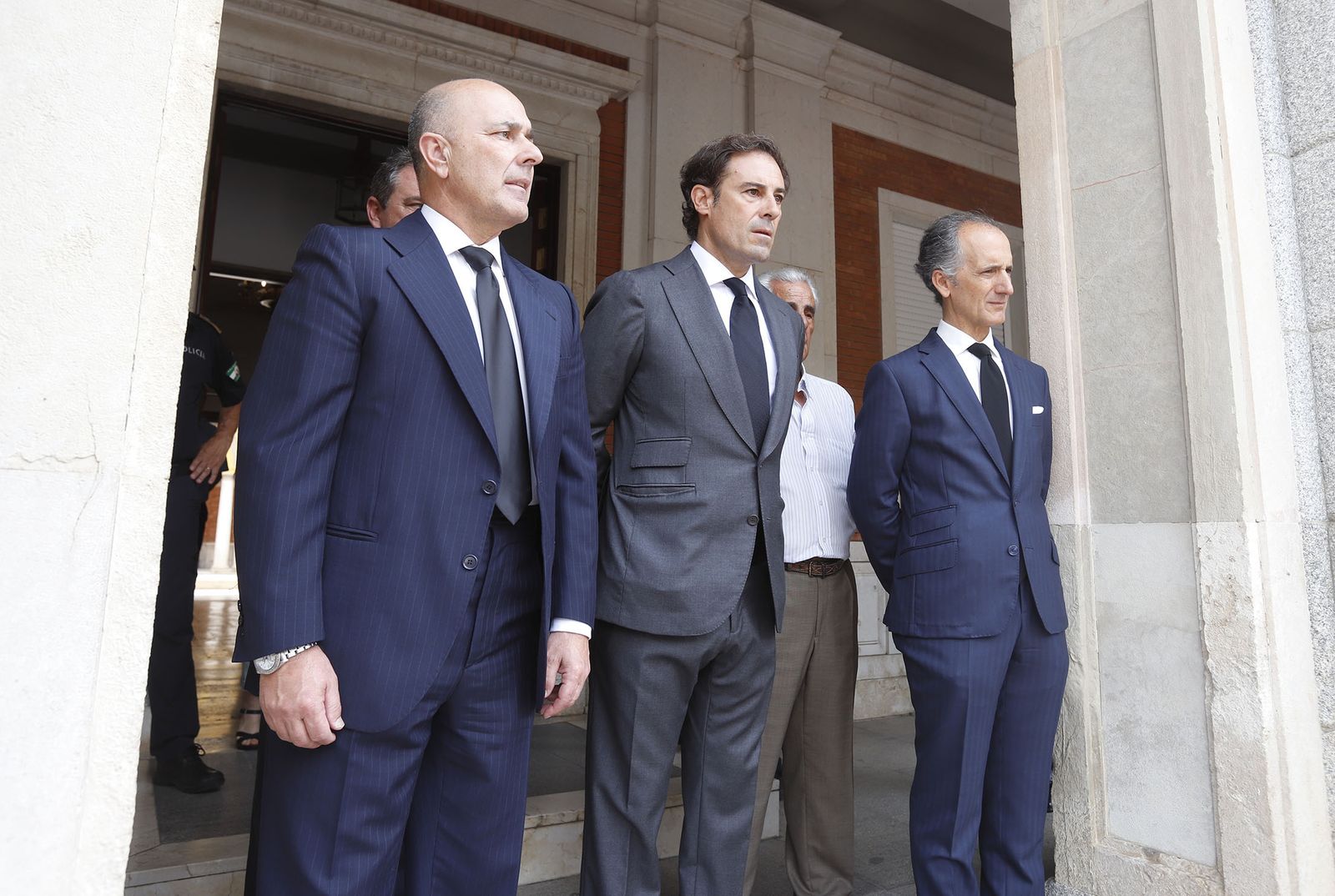 Llegada del féretro de Miguel Baez Litria la Capilla Ardiente de Huelva