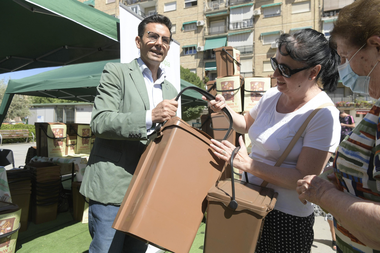 Granada, pendiente de la subvención de la Junta para la implantación total del contenedor marrón