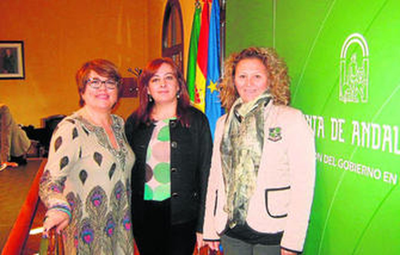 La coordinadora de Conciliam, Teresa Muela, Bermúdez y la concejala de Igualdad de Lucena, Mar Morales.