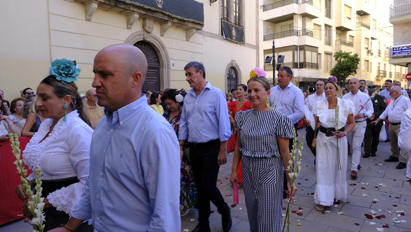 La ofrenda floral a la Virgen del Mar en la Feria de Almería 2025, en imágenes