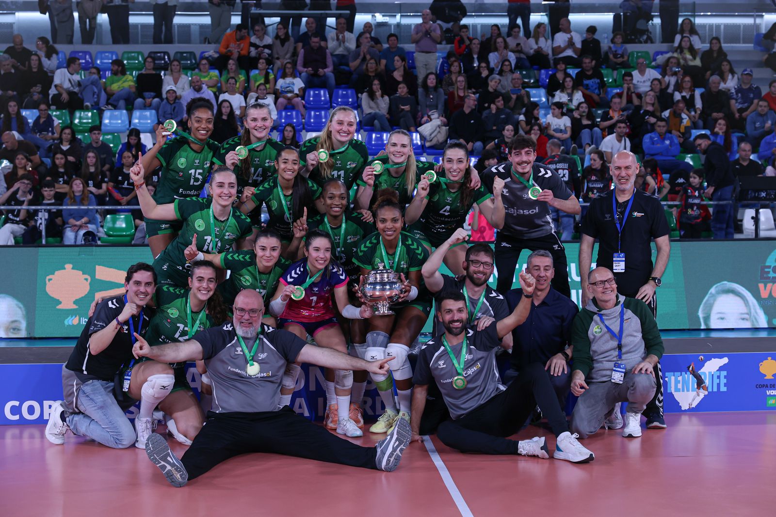 Las fotos del título del Fundación Cajasol Andalucía