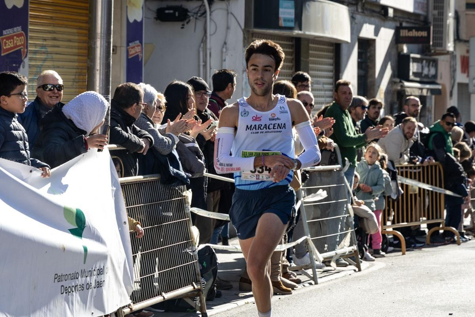 Deporte y solidaridad se unen en la IV Carrera Popular IES San Juan Bosco, en imágenes