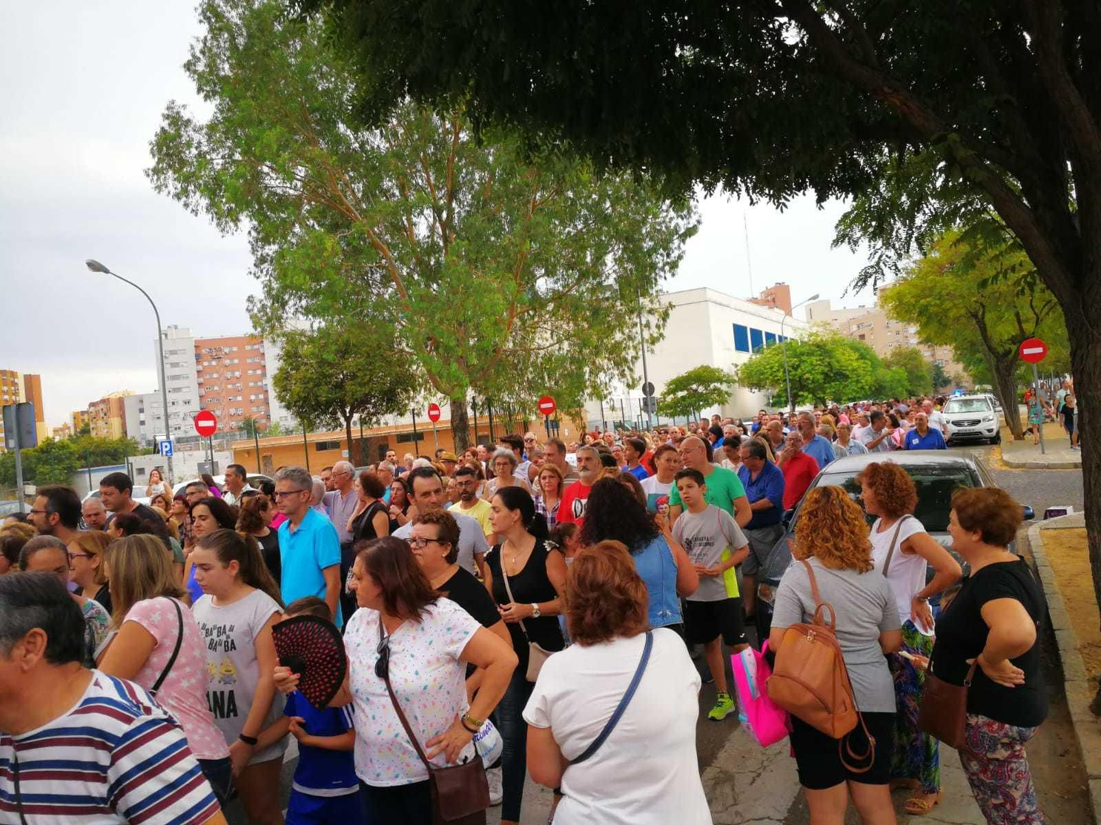 Imágenes de la manifestación en Pino Montano