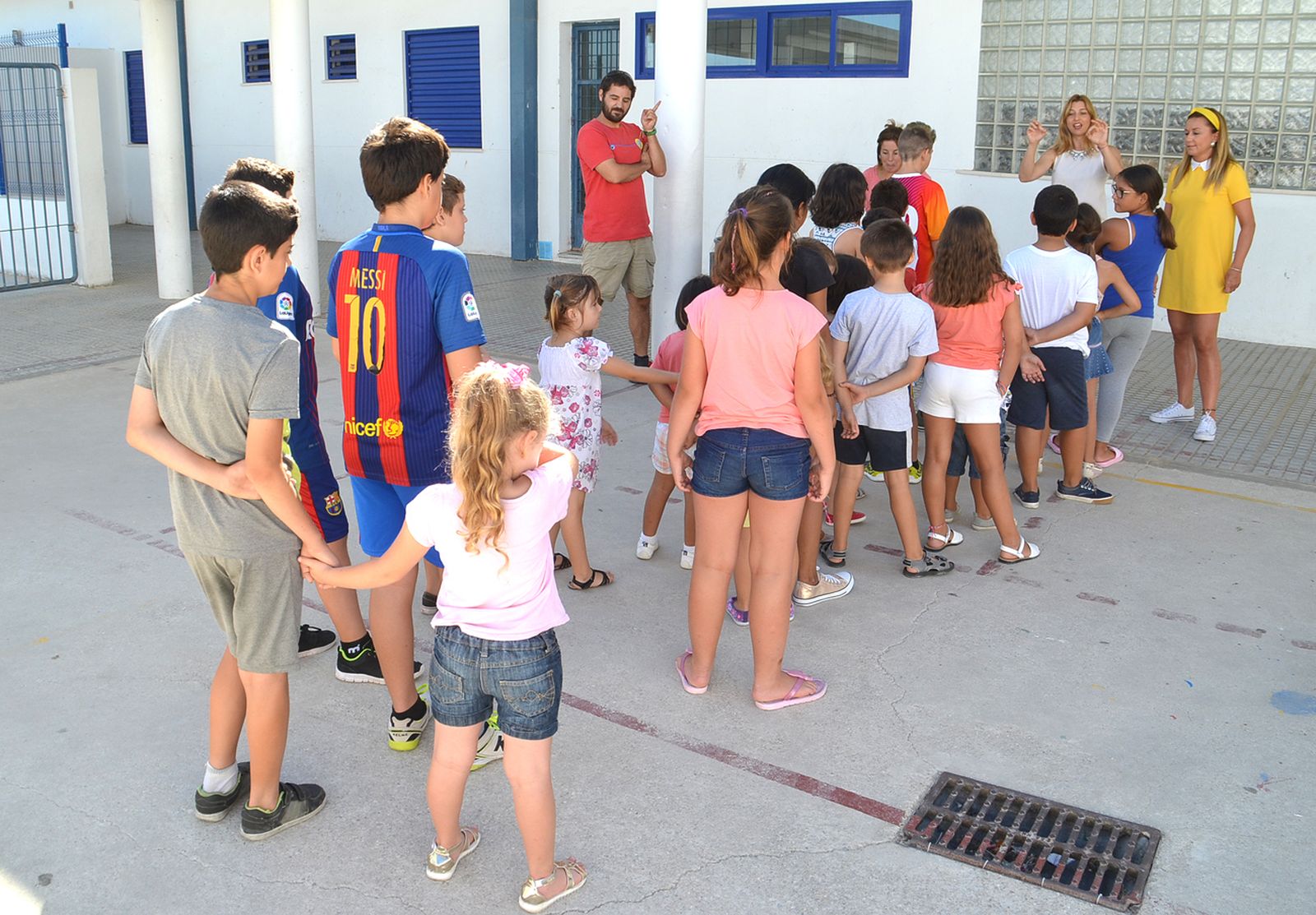 Menores que participan en el taller 'Veraneando en igualdad'.