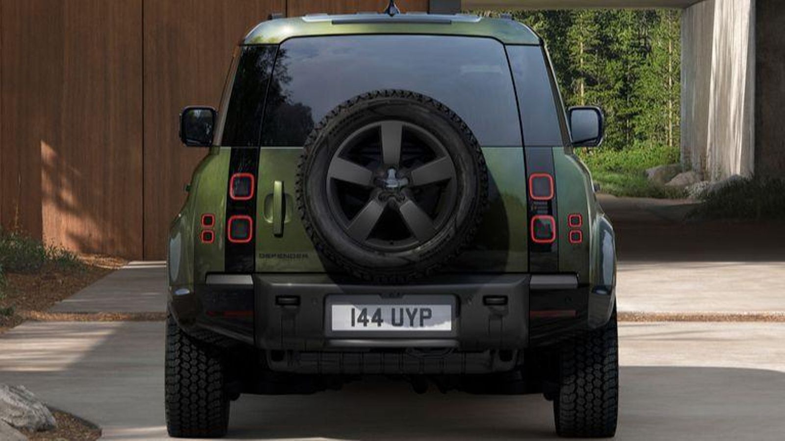 Los pilotos ahumados diferencian a los Defender recién actualizados de los anteriores. Los pilotos ahumados diferencian a los Defender recién actualizados de los anteriores.