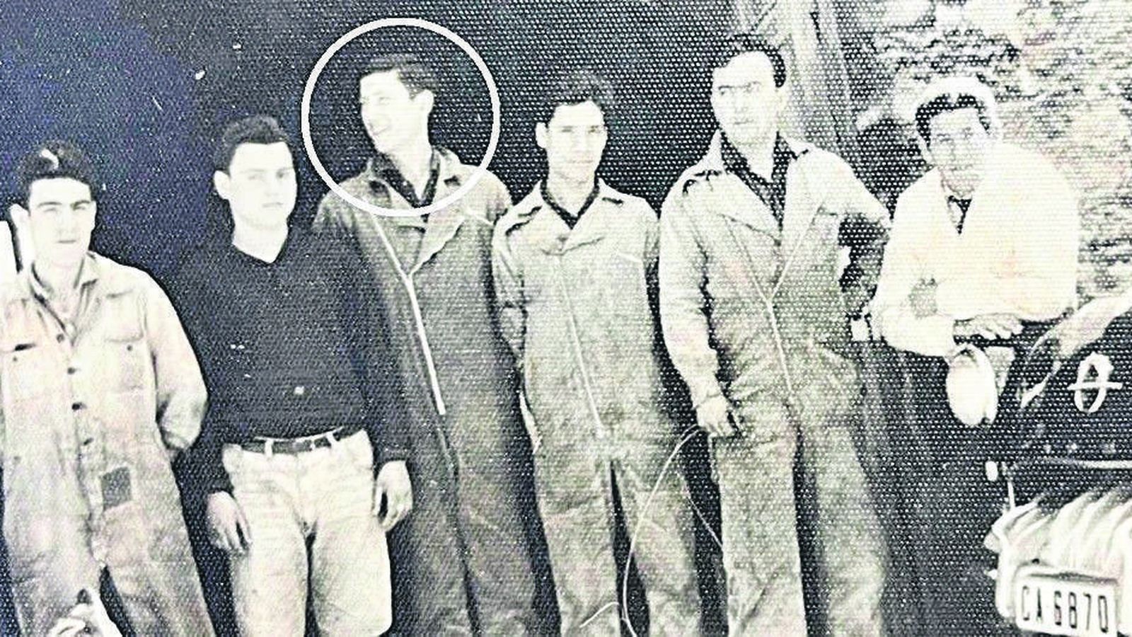 Rafael Rámirez durante su primer trabajo en el taller de Emilio Álvarez en las bóvedas de San Carlos.