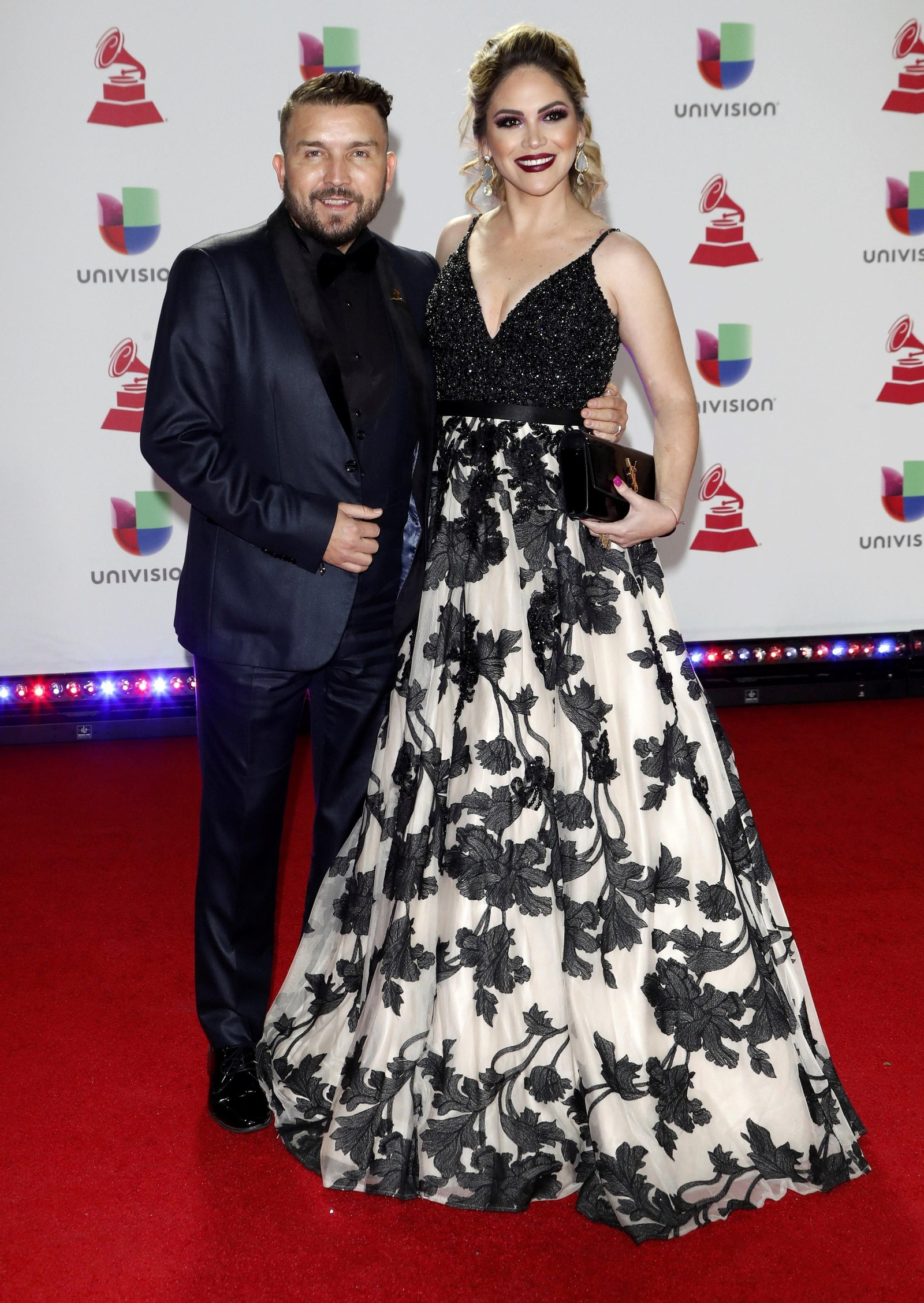 Los lookazos de la alfombra roja de los Grammy Latinos 2018