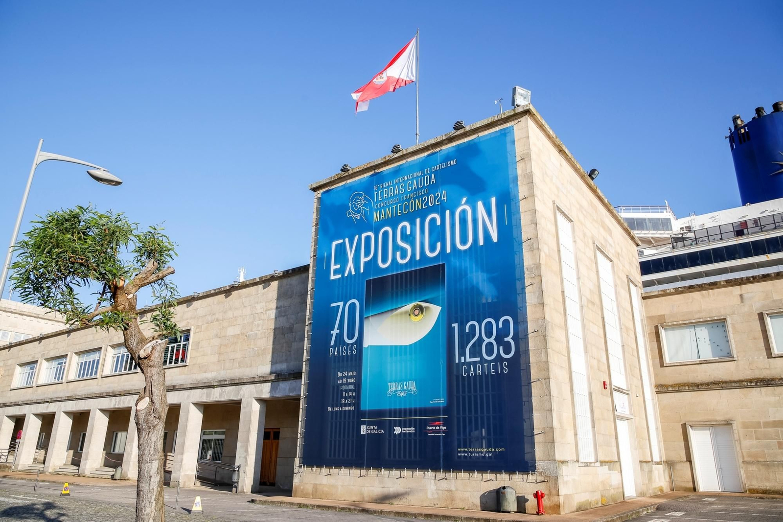 Cartel de la exposición de el 16ª Bienal Internacional de Cartelismo Terras Gauda