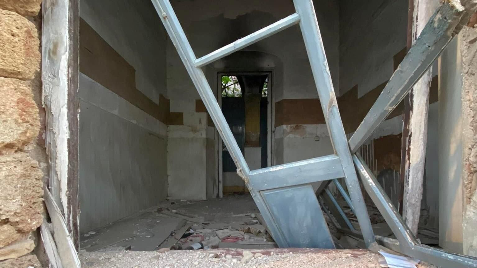 Finca municipal conocida como la casa de la Cruz Roja.