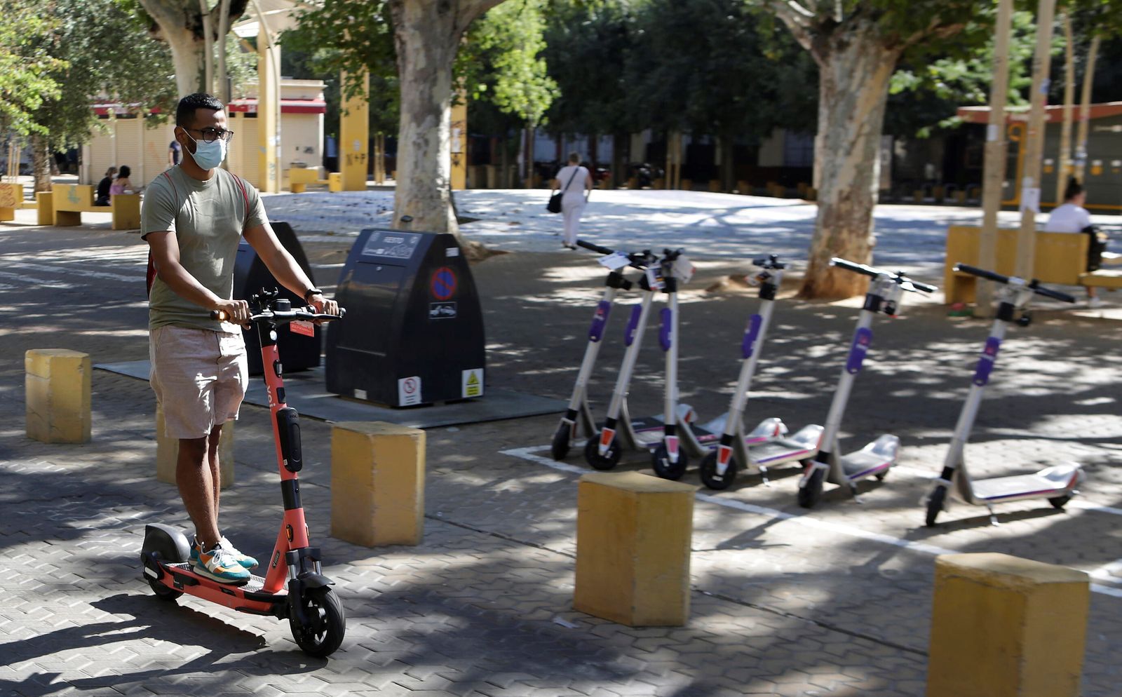 Un usuario de Voi en Sevilla.