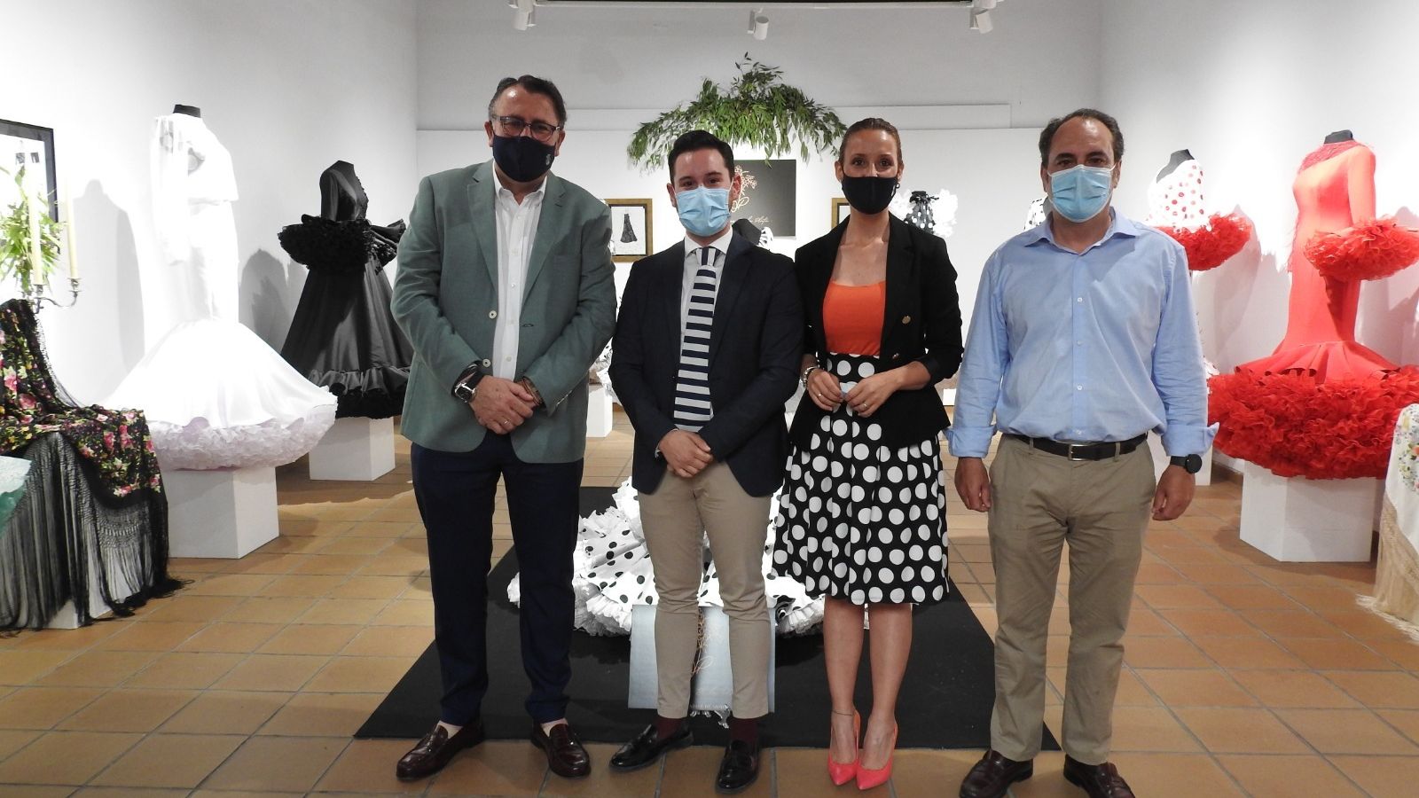 Inauguración de la exposición de trajes de flamenca de Javier Ordóñez.