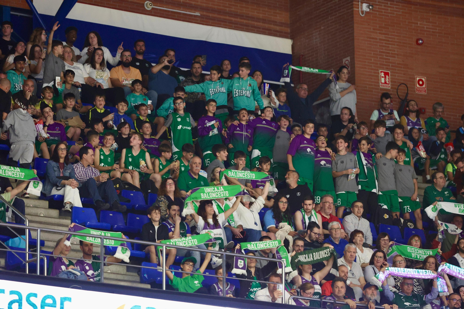 Búscate en las gradas del Carpena en el Unicaja - Casademont Zaragoza