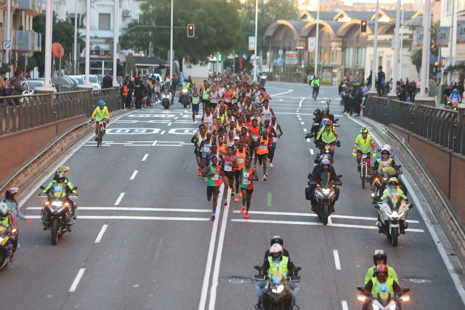 Las fotos del Zurich Maratón de Sevilla