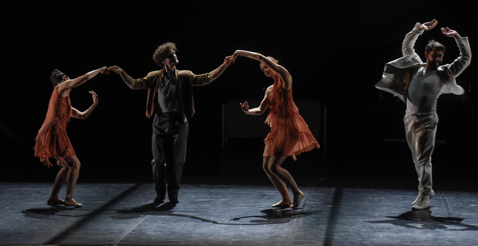 El lago de los cisnes por el Ballet Preljocaj