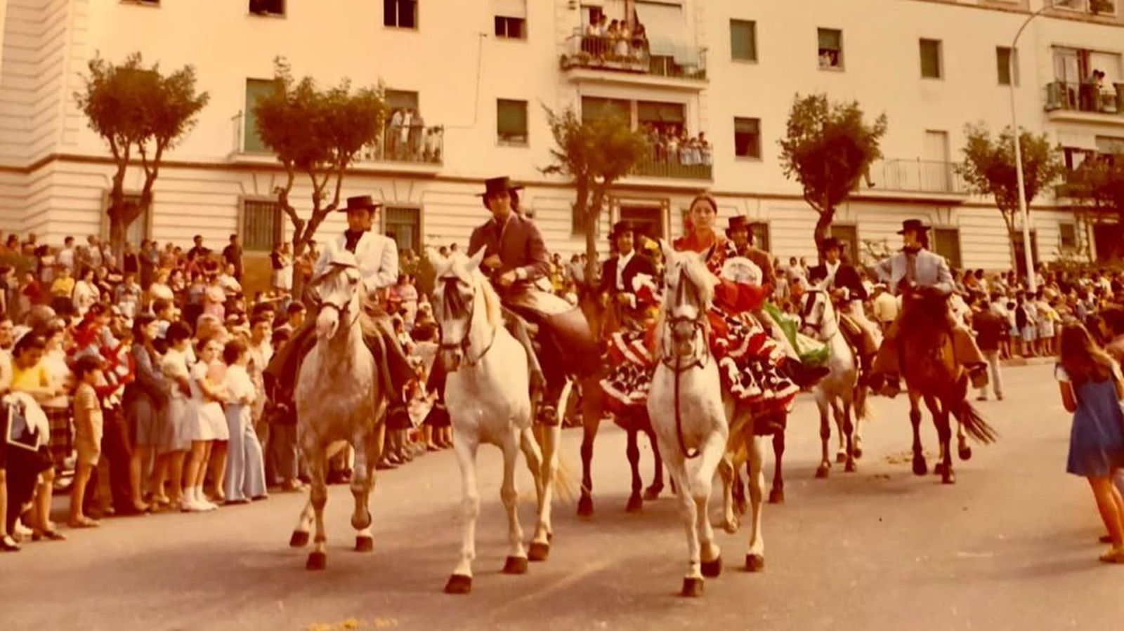 Paco de Lucía y Camarón de la Isla peregrinando con la Hermandad del Rocío de Huelva.