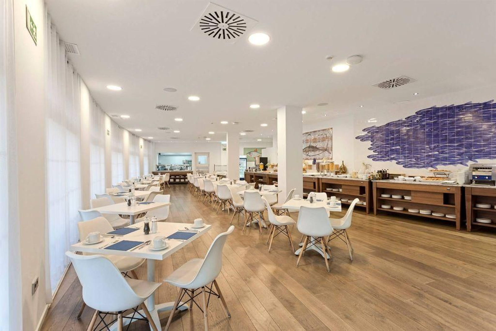 ¿Te gustaría vivir en un lujoso hotel y disfrutar de todos sus servicios? En esta playa de Huelva es posible ¿Te gustaría vivir en un lujoso hotel y disfrutar de todos sus servicios? En esta playa de Huelva es posible