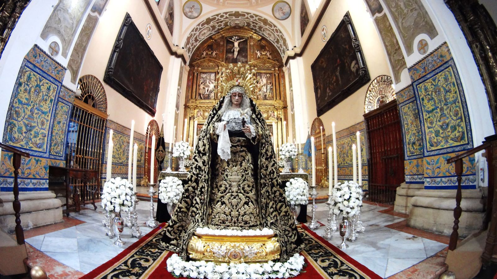 Insólita estampa de la Soledad de San Lorenzo en el inicio de sus cultos