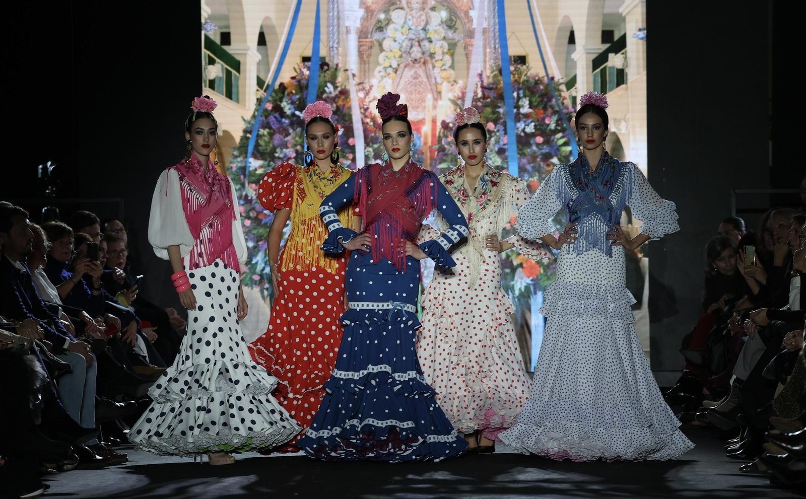 Desfile de la Hermandad del Rocio de Huelva en We Love Flamenco 2025, todas las fotos