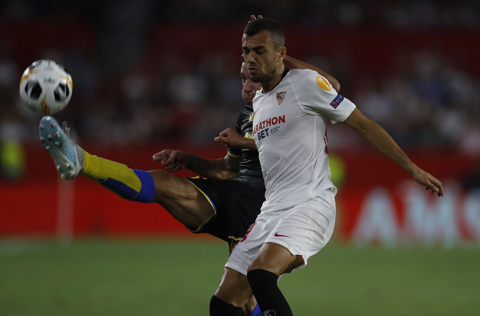 Las fotos del Sevilla-Apoel