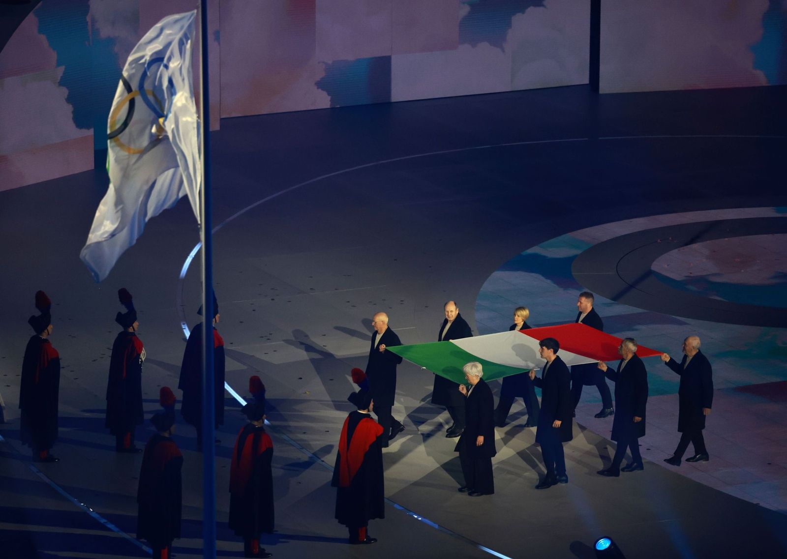 Las mejores fotos de los Juegos Olímpicos de invierno Milán Cortina d'Ampezzo 2026 | Ceremonia de clausura y jornada 17 y última